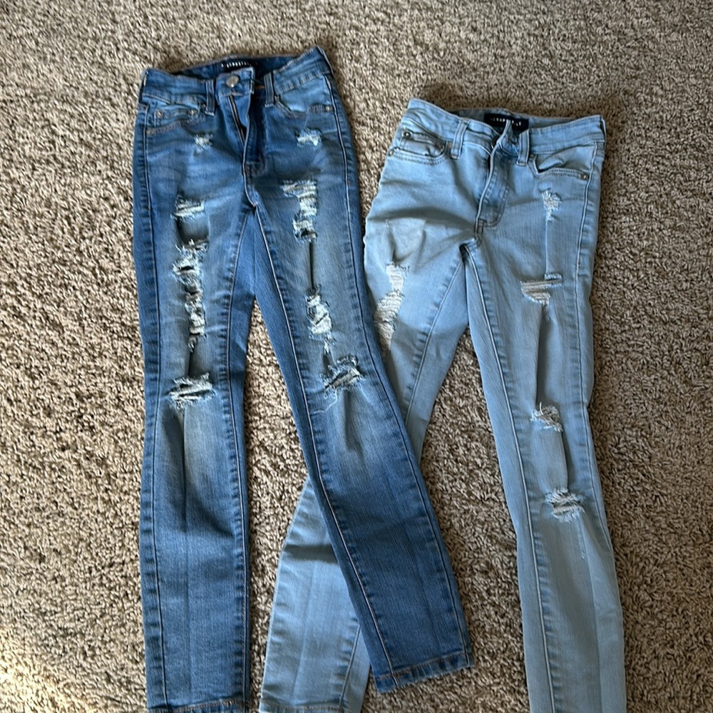 Aero skinny jeans 000 two pairs